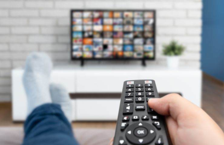 Tv e telecomando 