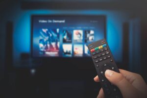 Telecomando e tv