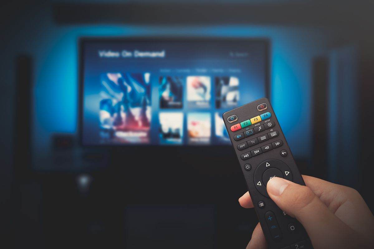 Telecomando e tv