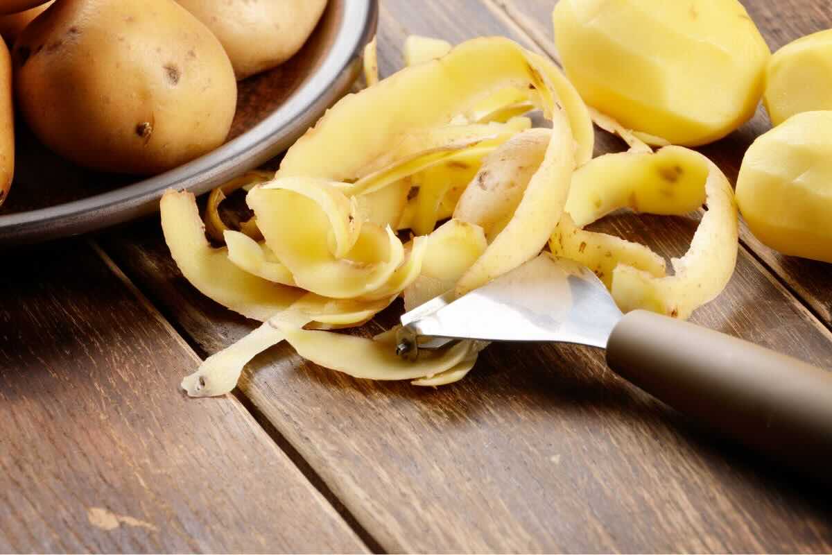 Bucce patate, patate, pelapatate